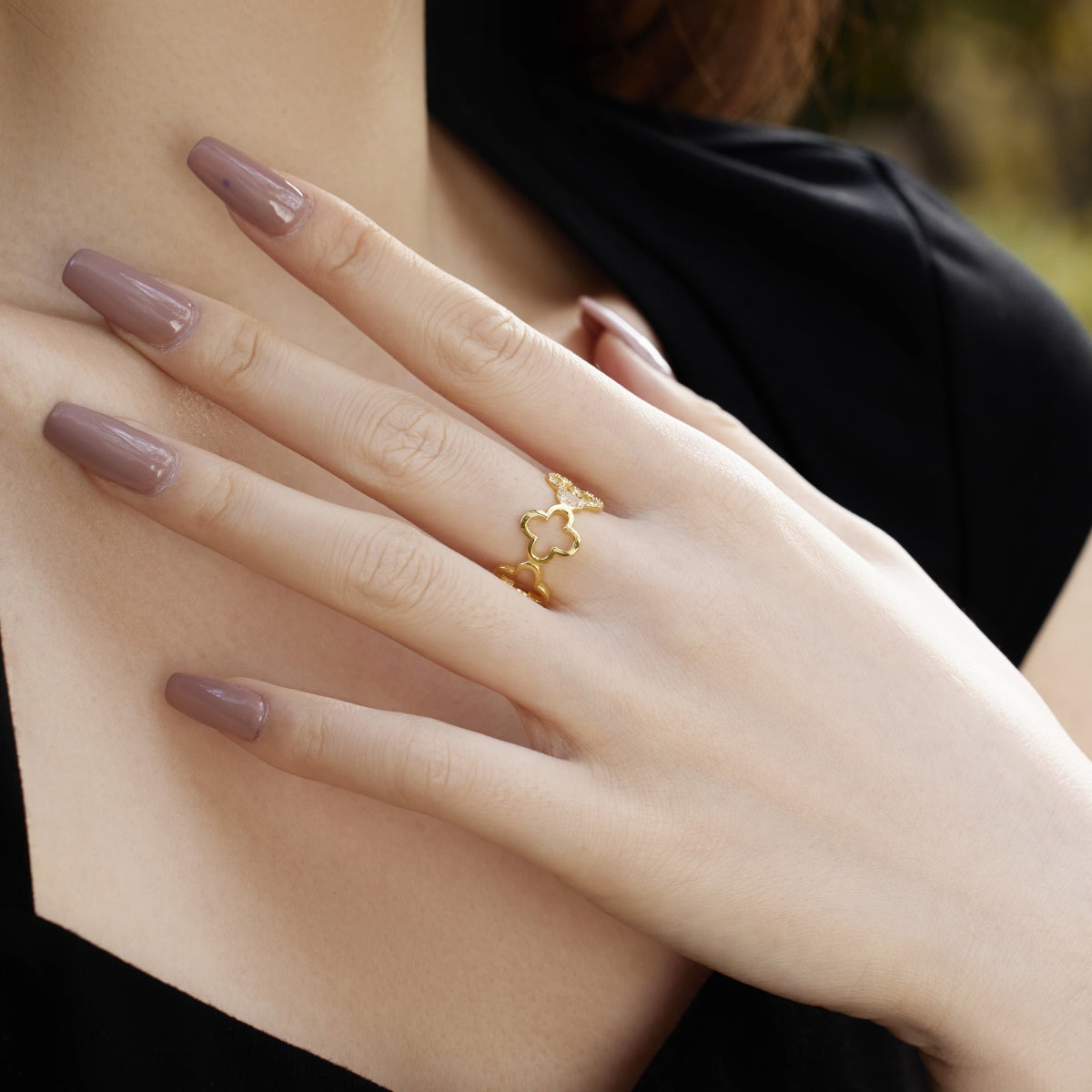 Angela Jewelry]Hollow Design Four-Leaf Clover Flower Shape Ring