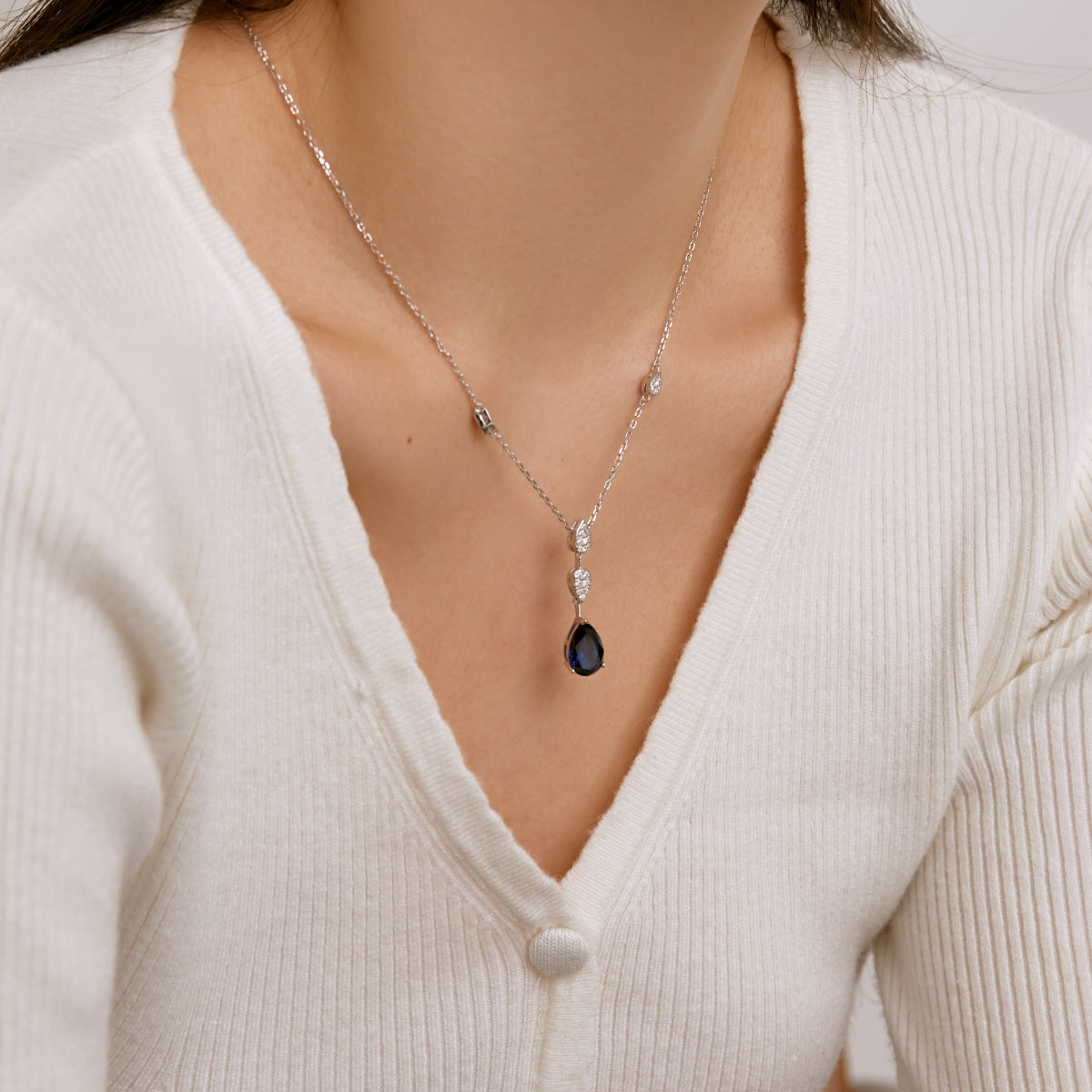 Angela Jewelry]Dazzling Pear Cut Necklace