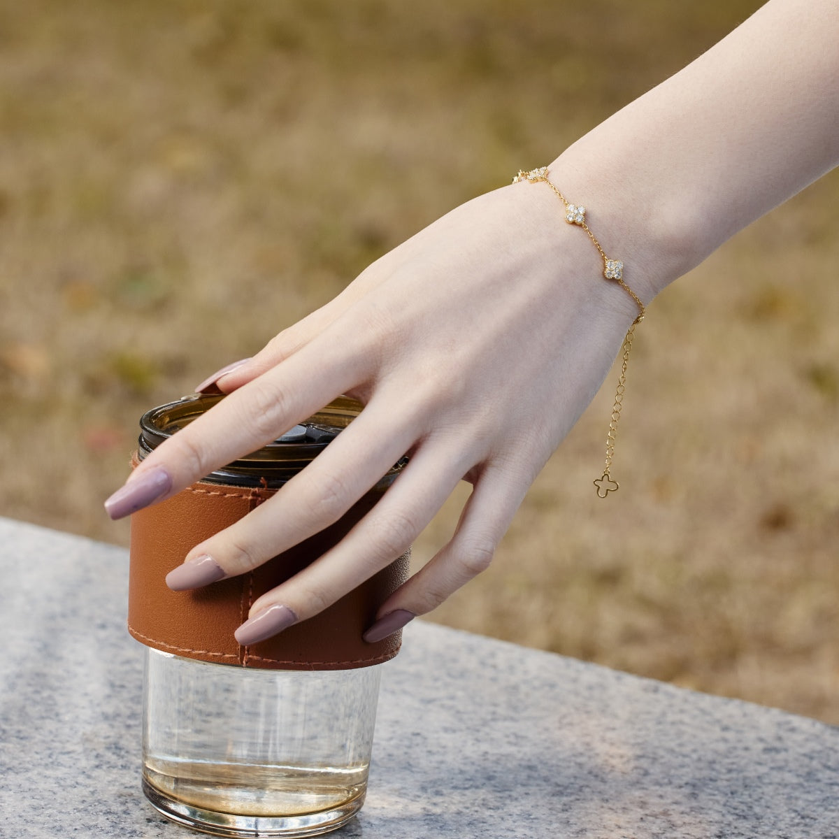 [Angela Jewelry]Four-Leaf Clover Hollow Butterfly Bracelet