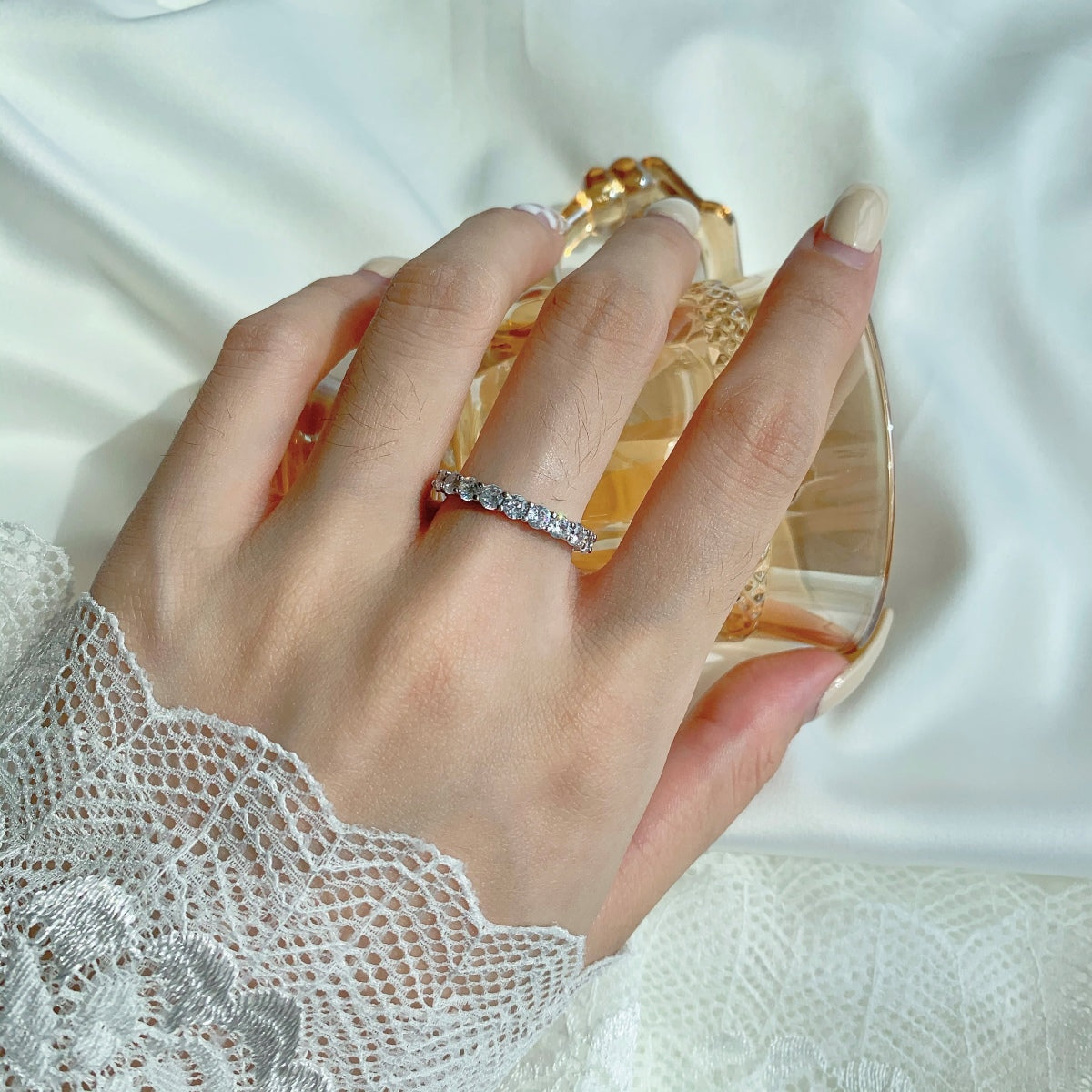 Angela Jewelry]Sparkling Round Cut Tennis Ring