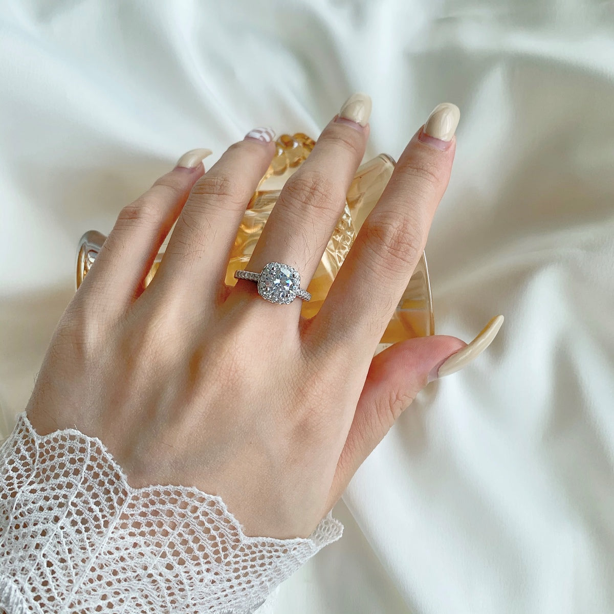 Angela Jewelry]Dazzling Resplendent Round Cut Wedding Ring