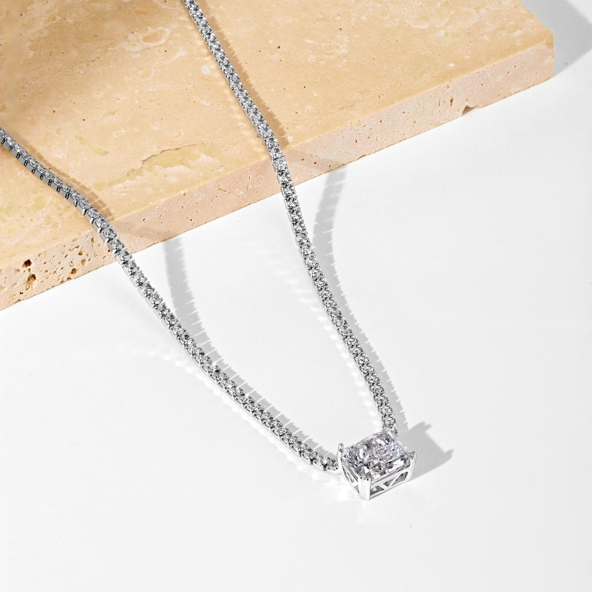 Angela Jewelry]4.0 Carat Elegant Radiant Cut Necklace