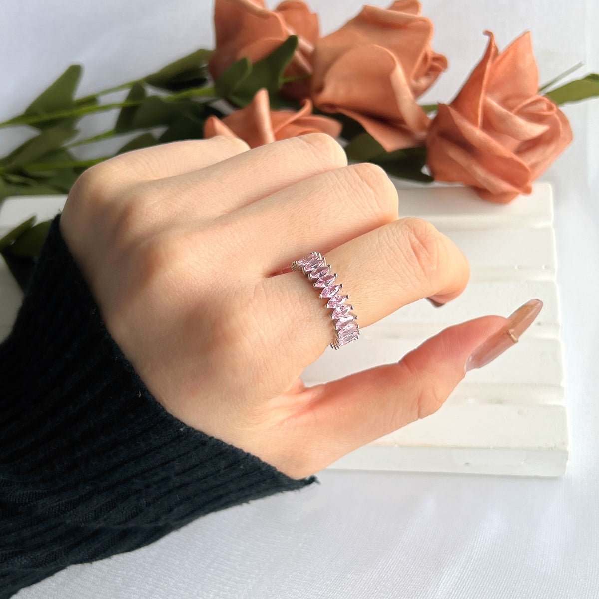 Angela Jewelry]Gorgeous Marquise Cut Tennis Ring