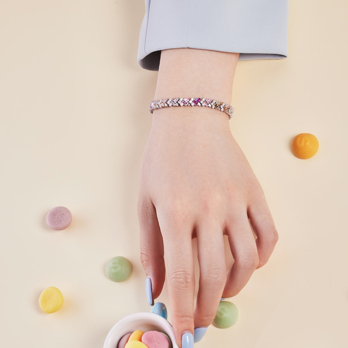 Angela Jewelry]Dazzling Unique Multi Shape Daily Bracelet