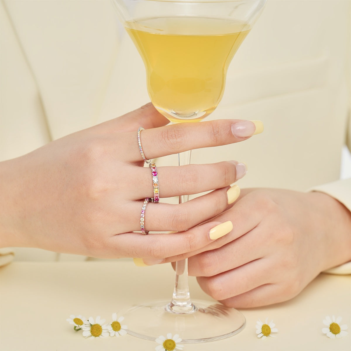 Angela Jewelry]Dazzling Lustrous Round Cut Tennis Ring