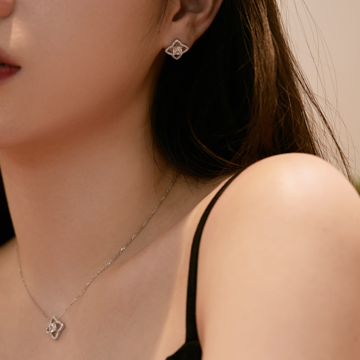 Angela Jewelry]Elegant Star Shape Princess Cut Daily Earrings