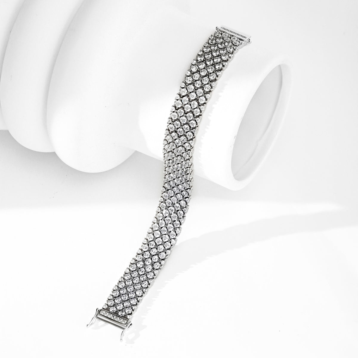 Angela Jewelry]Ornate Elegant Round Cut Party Bracelet