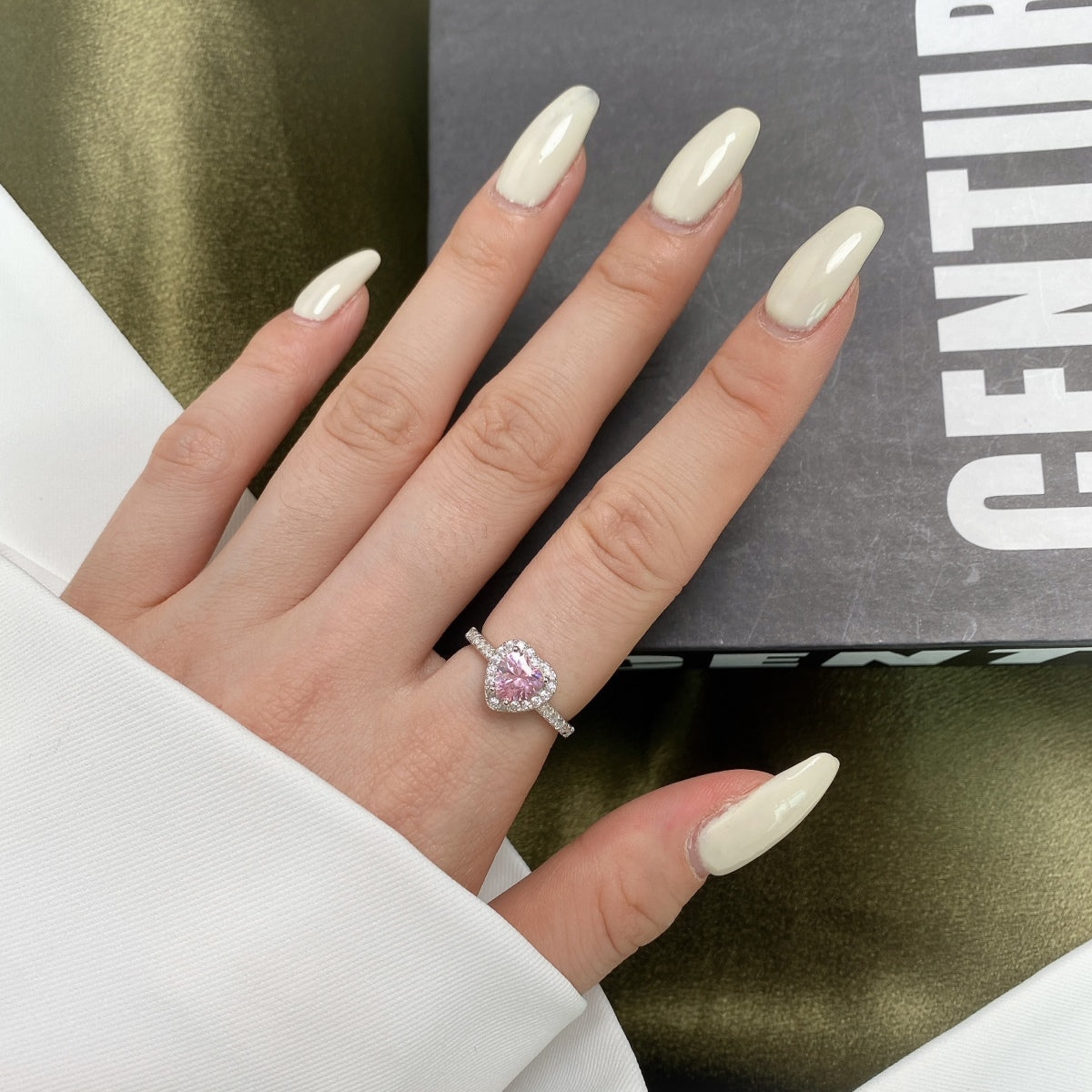 Angela Jewelry]Eternity Splashy Romantic Heart Shape Lover Ring