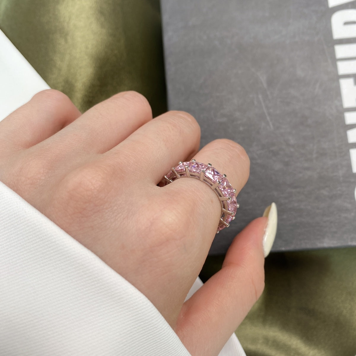 Angela Jewelry]Elegant Princess Cut Tennis Ring