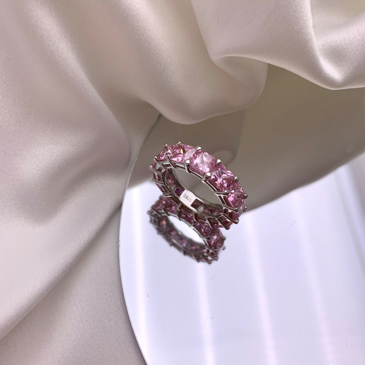 Angela Jewelry]Elegant Princess Cut Tennis Ring