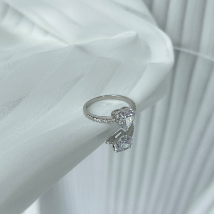 Angela Jewelry]2.0 Carat Dazzling Lustrous Heart Cut Lover Ring