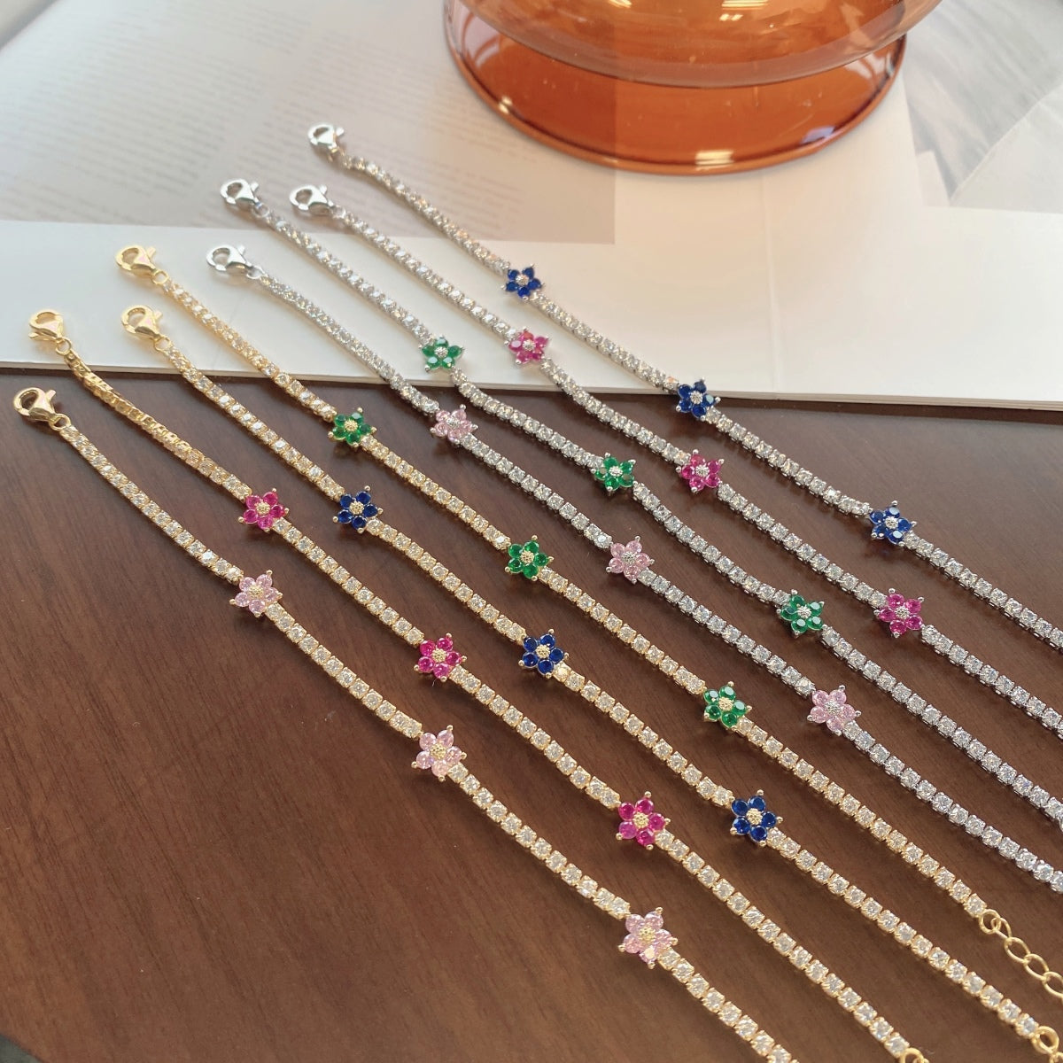 Angela Jewelry]Sparkling Flower Shape Tennis Bracelet