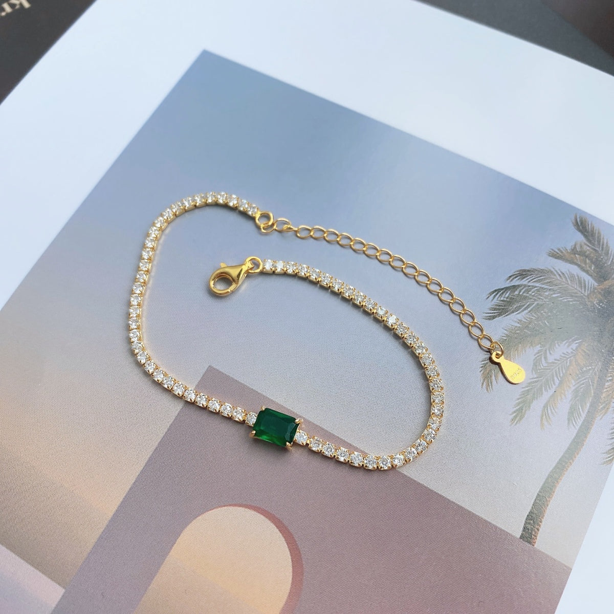 Angela Jewelry]1.0 Carat Unique Emerald Cut Banquet Bracelet