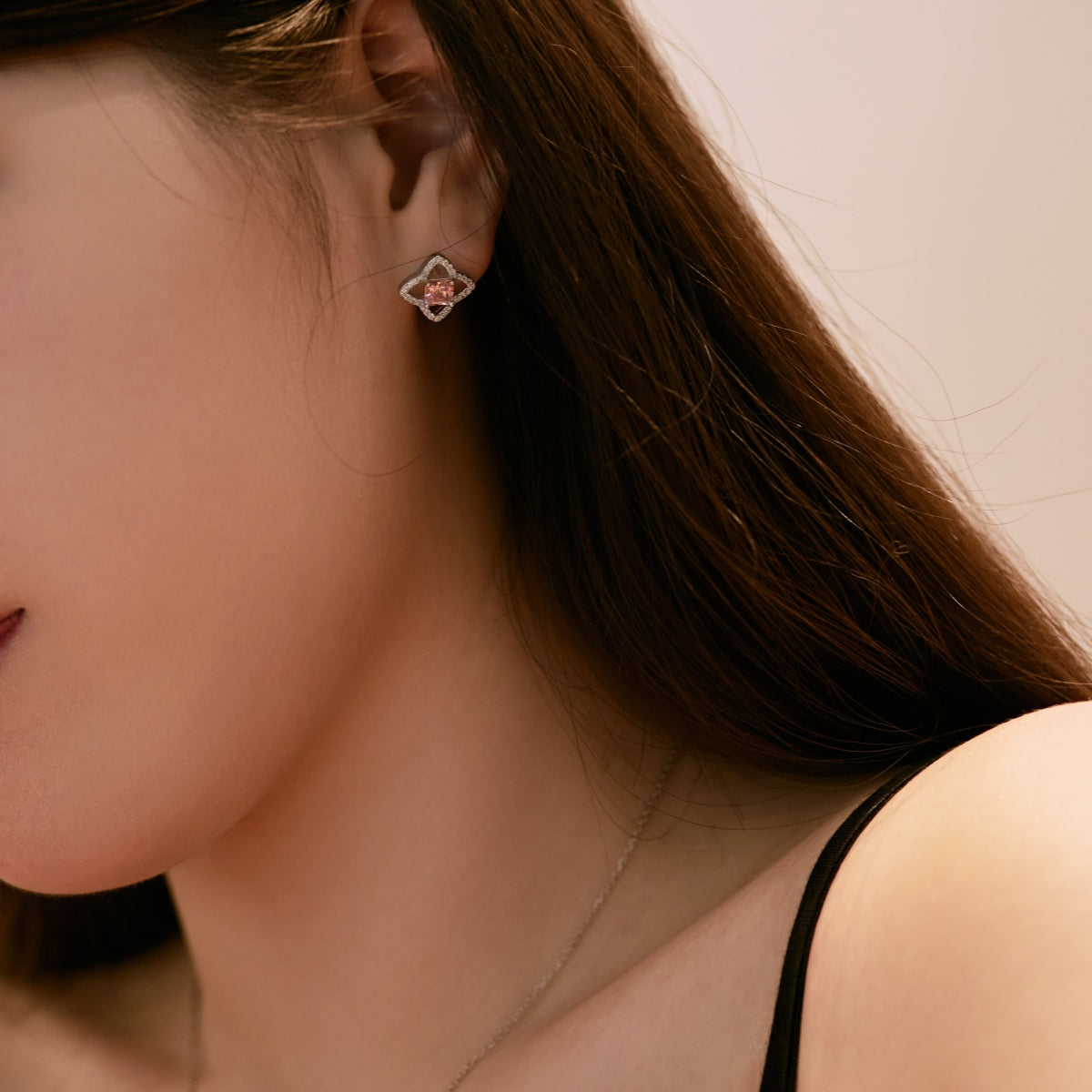 Angela Jewelry]Elegant Star Shape Princess Cut Daily Earrings