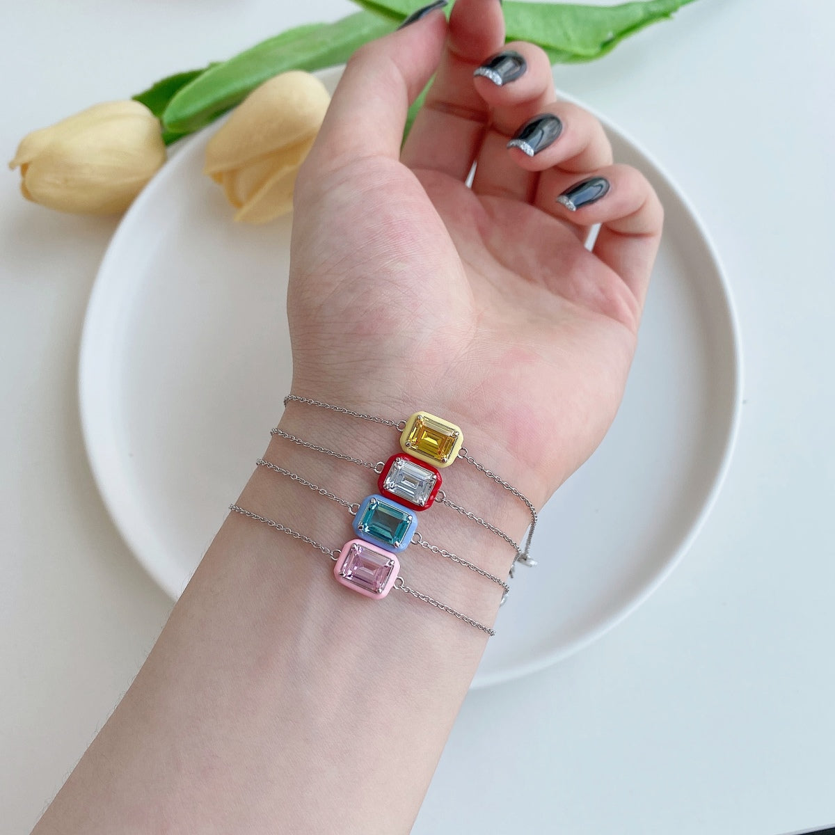Angela Jewelry]2.0 Carat Sparkling Colorful Emerald Cut Daily Bracelet