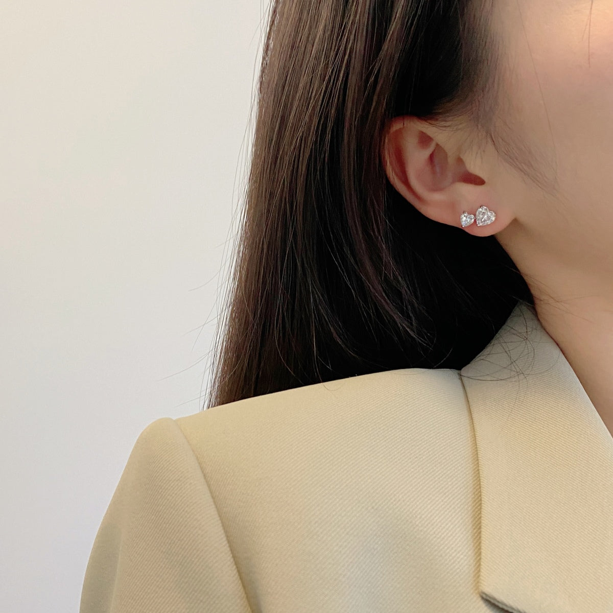 Angela Jewelry]Double Heart-Shape Classic Princess Style Earrings