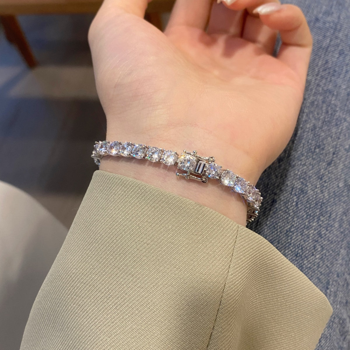 Angela Jewelry]Ornate Sparkling Round Cut Wedding Bracelet