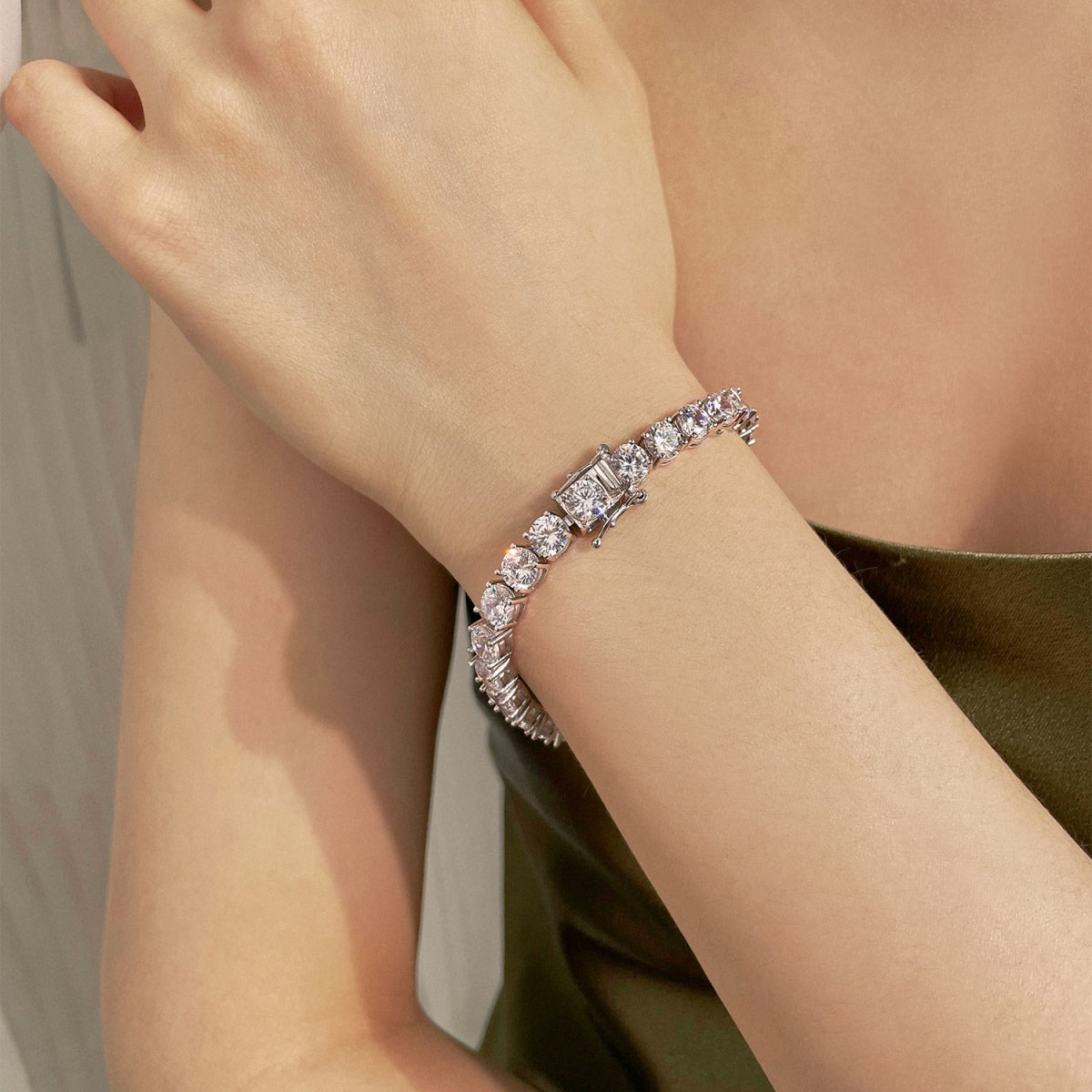 Angela Jewelry]0.75 Carat Dazzling Round Cut Wedding Bracelet
