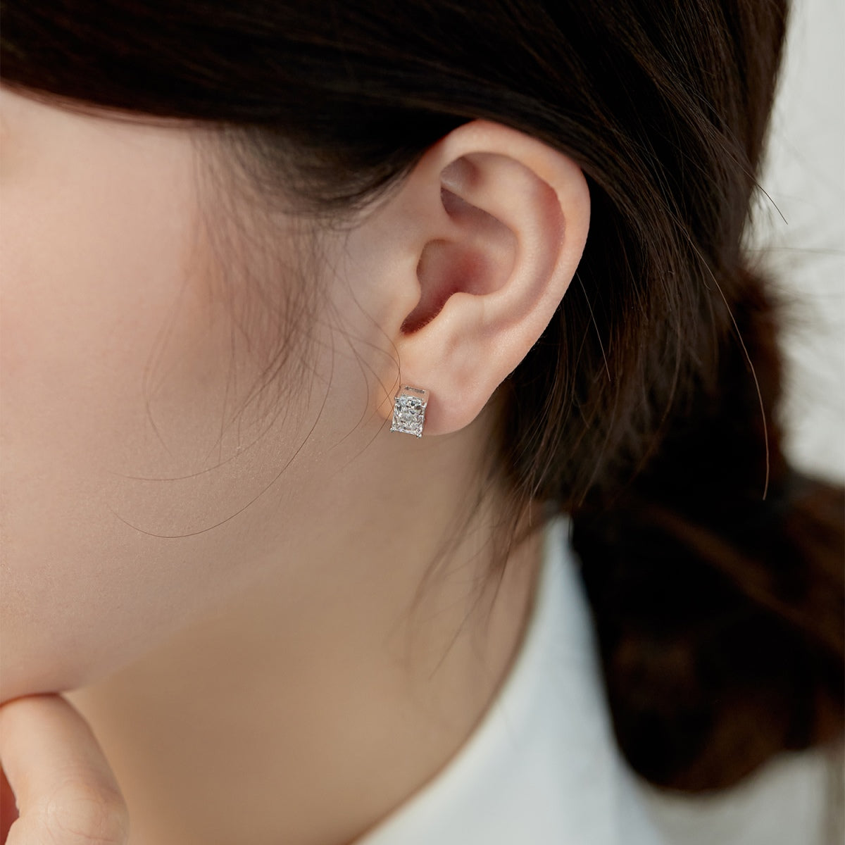 Angela Jewelry]Radiant Luxurious Princess Cut Daily Earrings