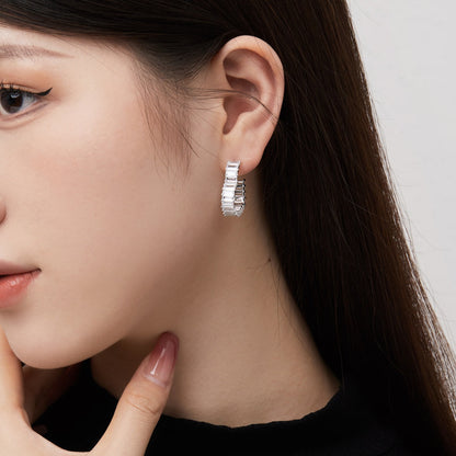 Angela Jewelry]Radiant Heart Cutout Earrings