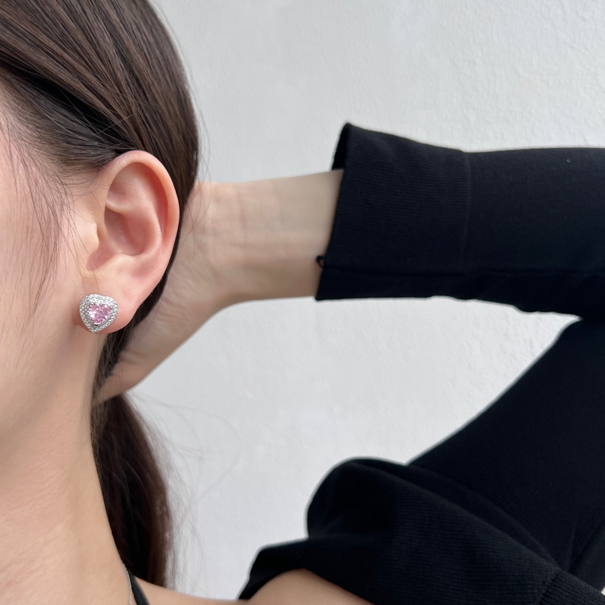 Angela Jewelry]Dazzling Heart Shape Lover Earrings