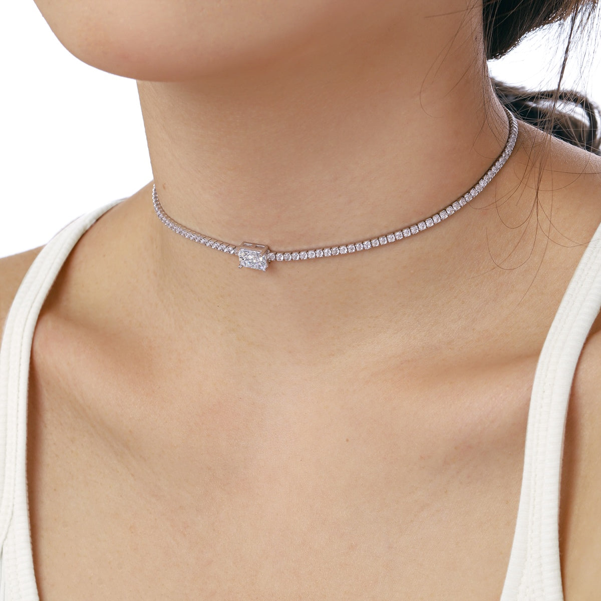 Angela Jewelry]2.0 carat Ornate Emerald Cut Necklace