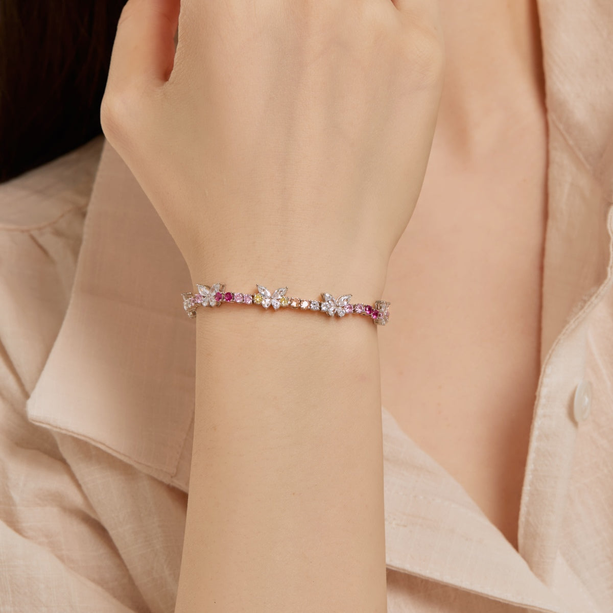 Angela Jewelry]Ornate Colorful Butterfly Shape Round Cut Daily Bracelet