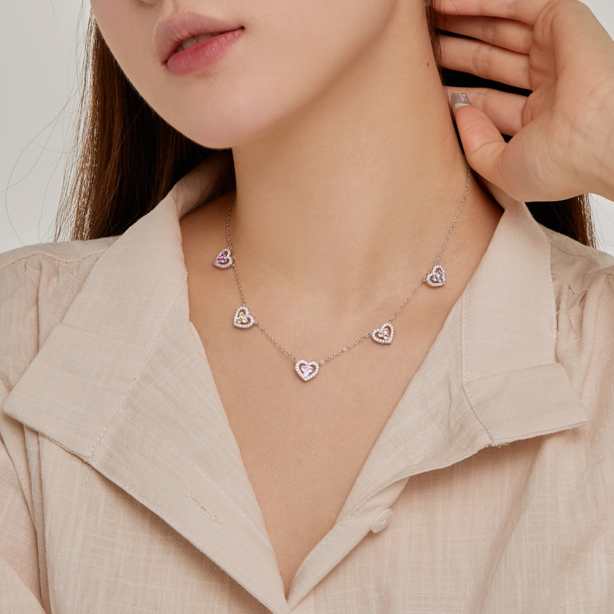 Angela Jewelry]Sparkling Five Heart Necklace