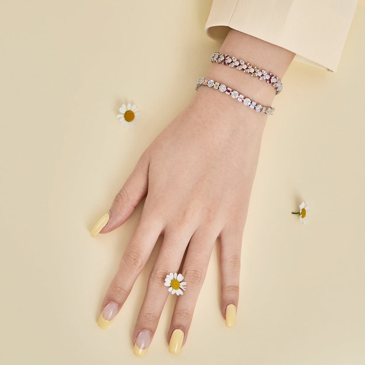 Angela Jewelry]Dazzling Radiant Multi Cut Daily Bracelet