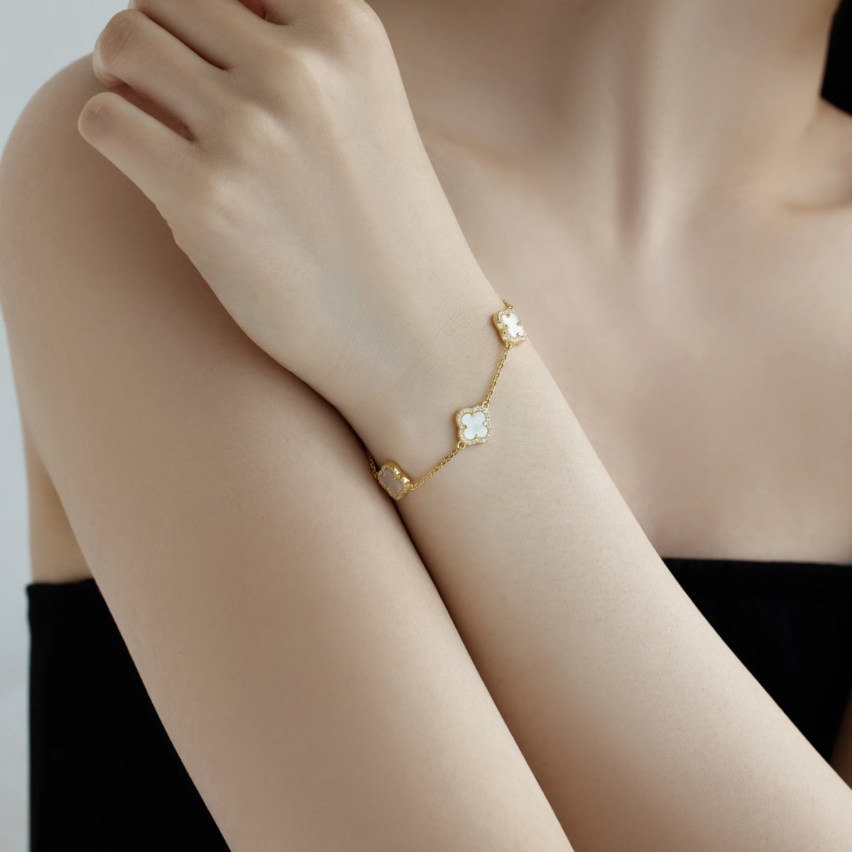 Angela Jewelry]Four-Leaf Clover Exquisite Bracelet