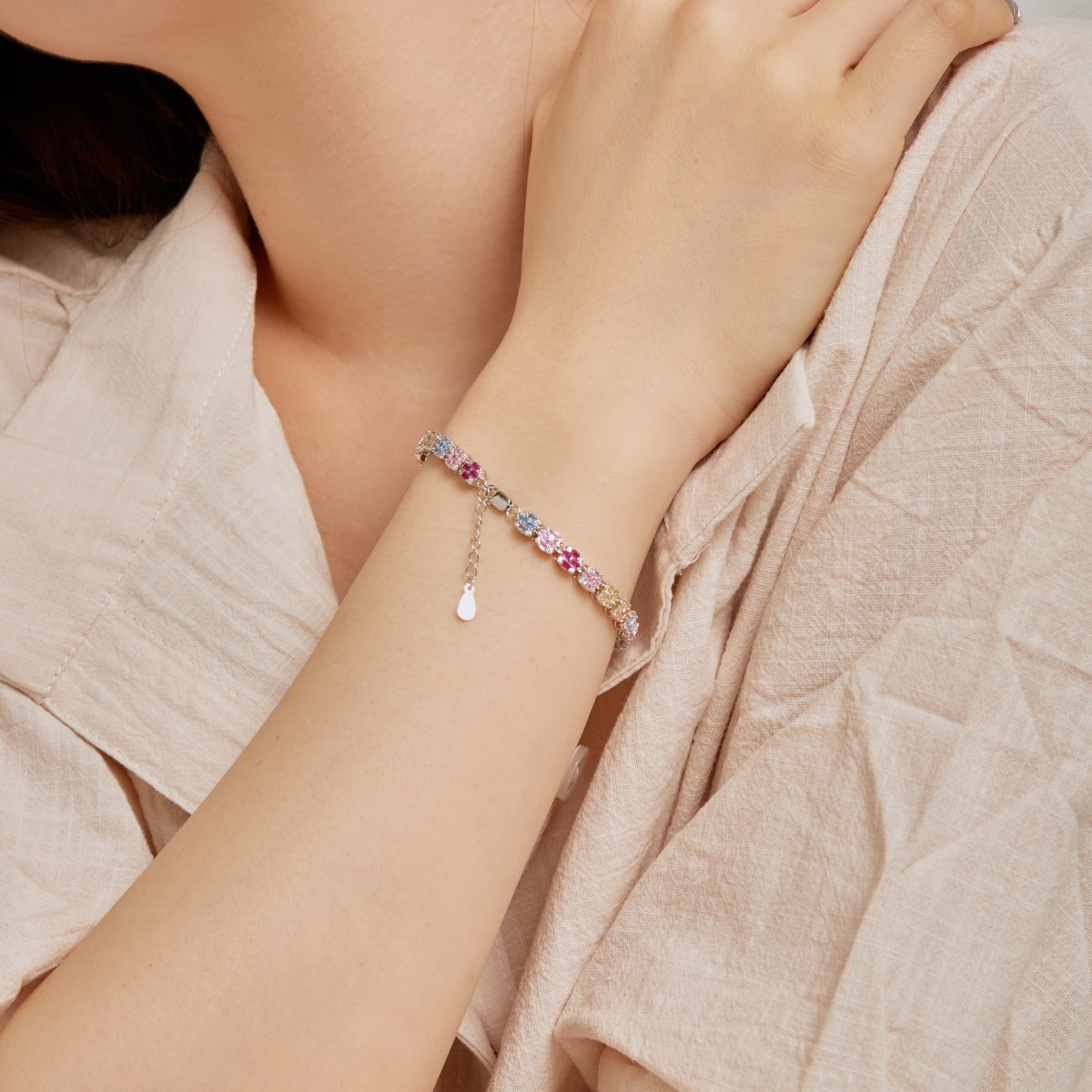 Angela Jewelry]Delicate Colorful Emerald Cut Daily Bracelet