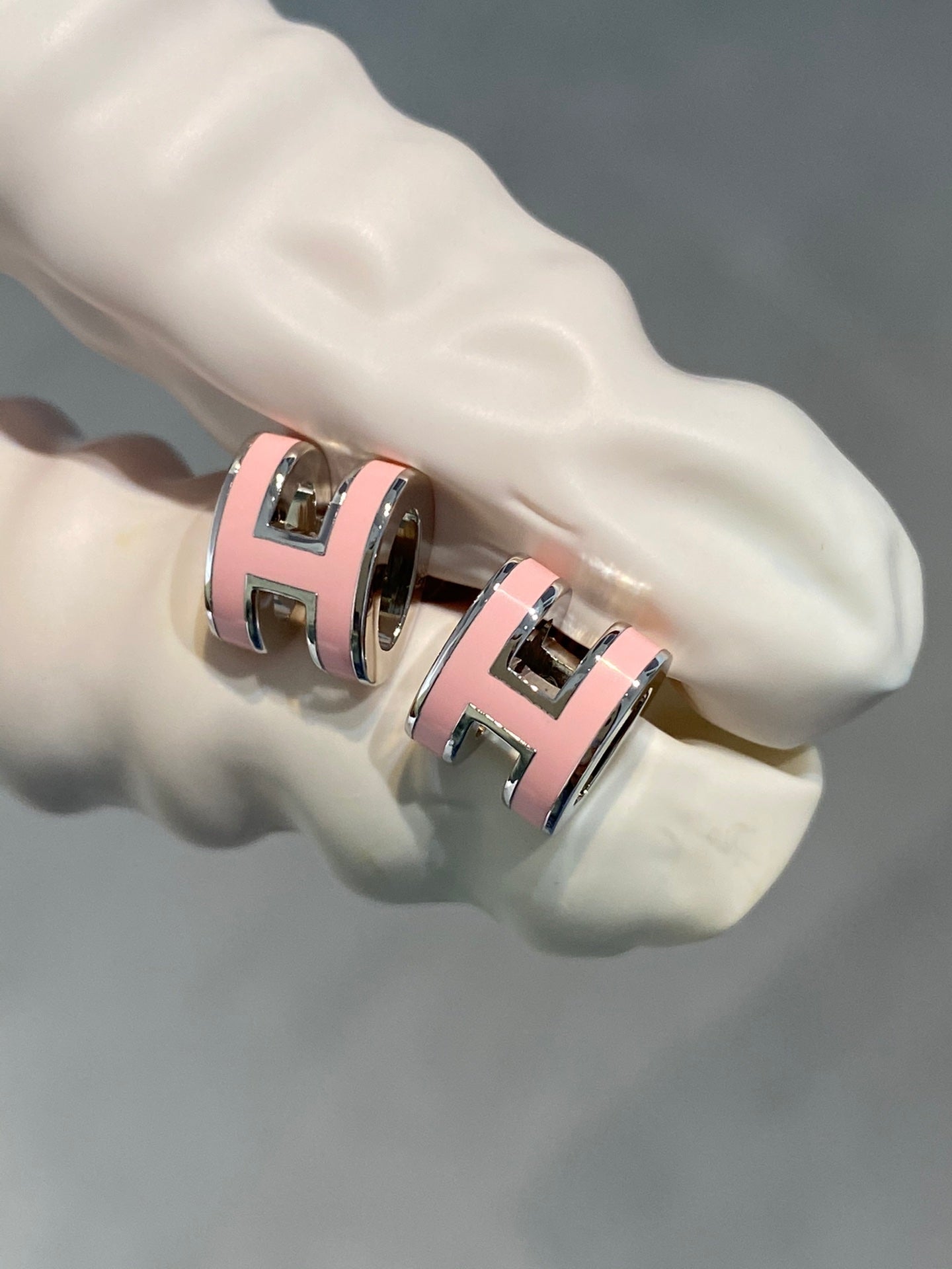 [Angela Jewellery]MINI POP H SILVER EARRINGS PINK