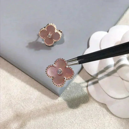 [Angela Jewellery]CLOVER MEDIUM 1 MOTIFS  PINK MOP DIAMOND EARRINGS