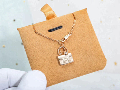 [Angela Jewellery]AMULETTE PEDANT ROSE GOLD NECKLACE
