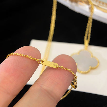 [Angela Jewellery]CLOVER 25MM MOP LARGE PENDANT NECKLACE