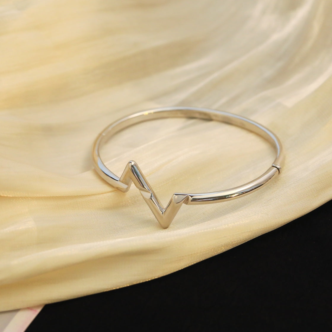 [Angela Jewellery]VOLTE UPSITE DOWN BRACELET