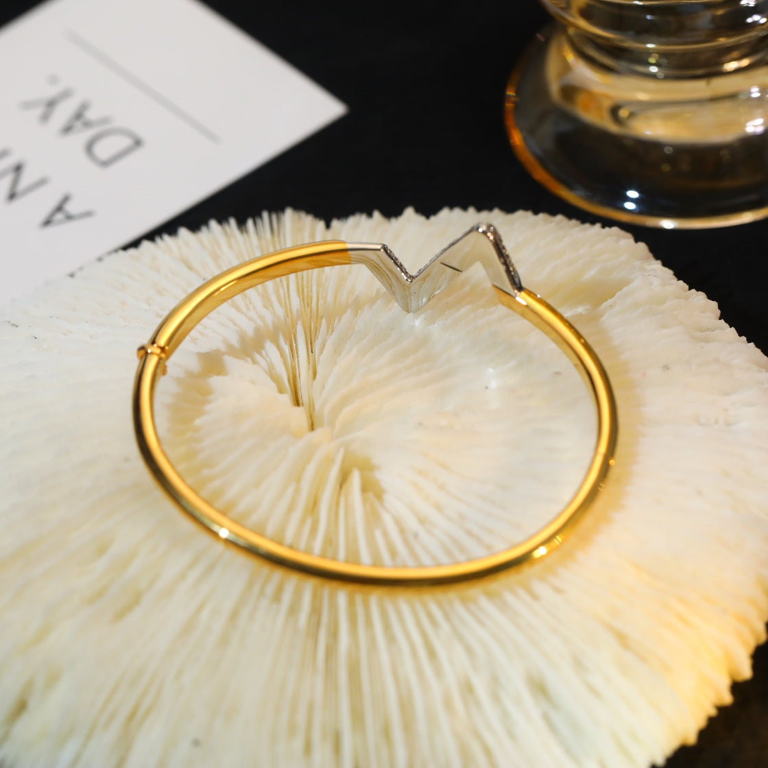 [Angela Jewellery]VOLTE UPSITE DOWN GOLD DIAMOND BRACELET