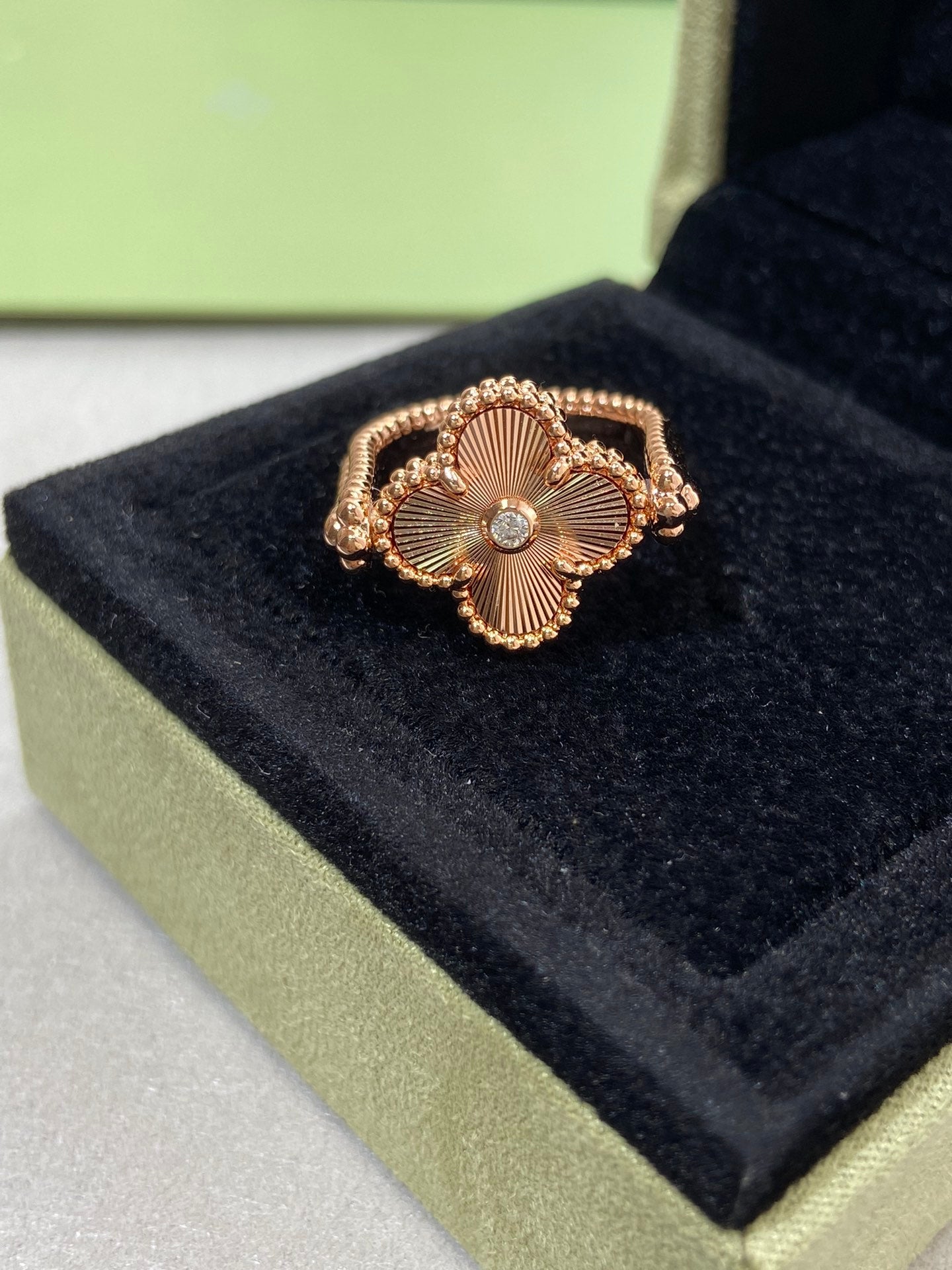 [Angela Jewellery]CLOVER RIVERSIBLE PINK GOLD RING