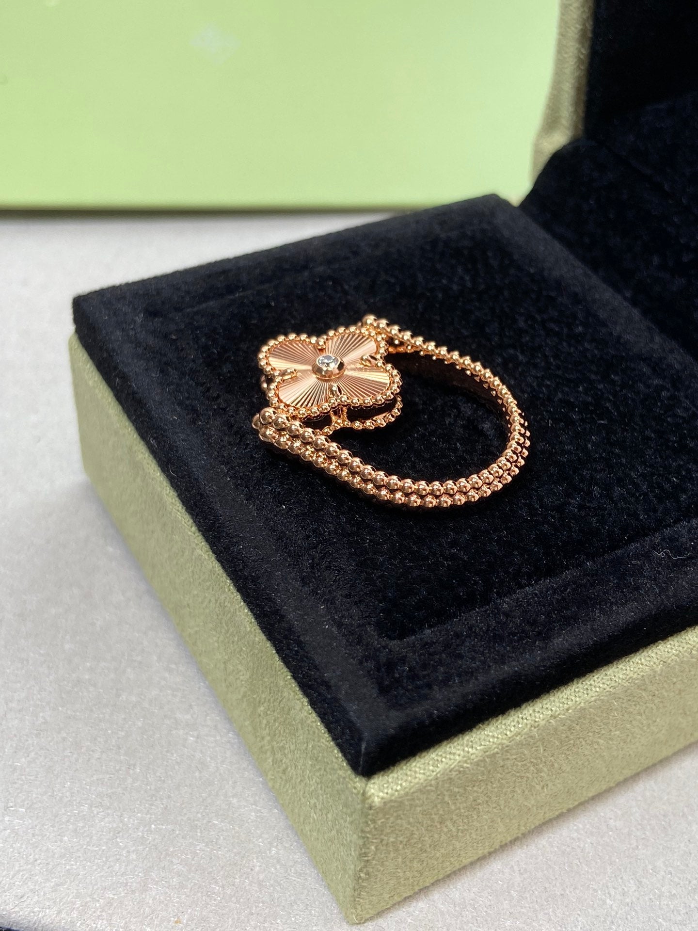[Angela Jewellery]CLOVER RIVERSIBLE PINK GOLD RING