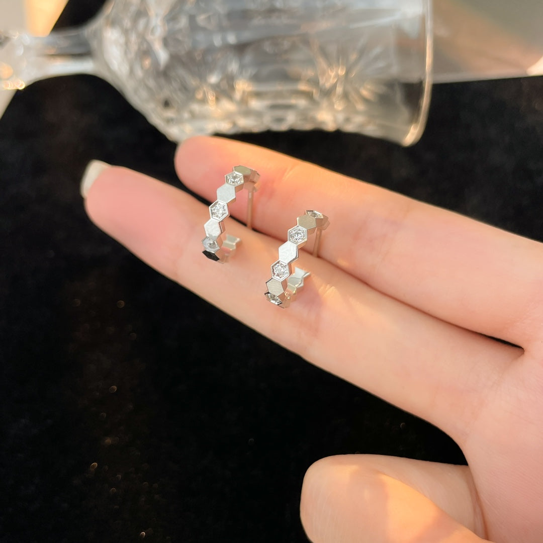 [Angela Jewellery]BEE LOVE DIAMOND HOOP EARRINGS