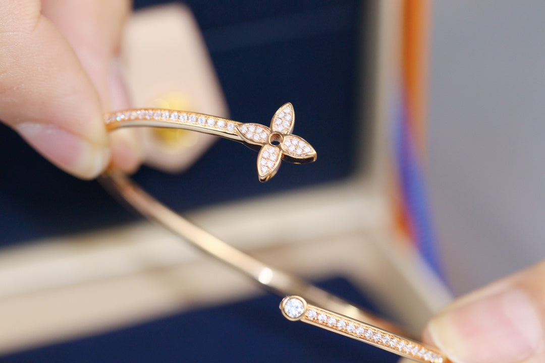 [Angela Jewellery]IDYLLE PINK GOLD OPEN BRACELET DIAMOND PAVED
