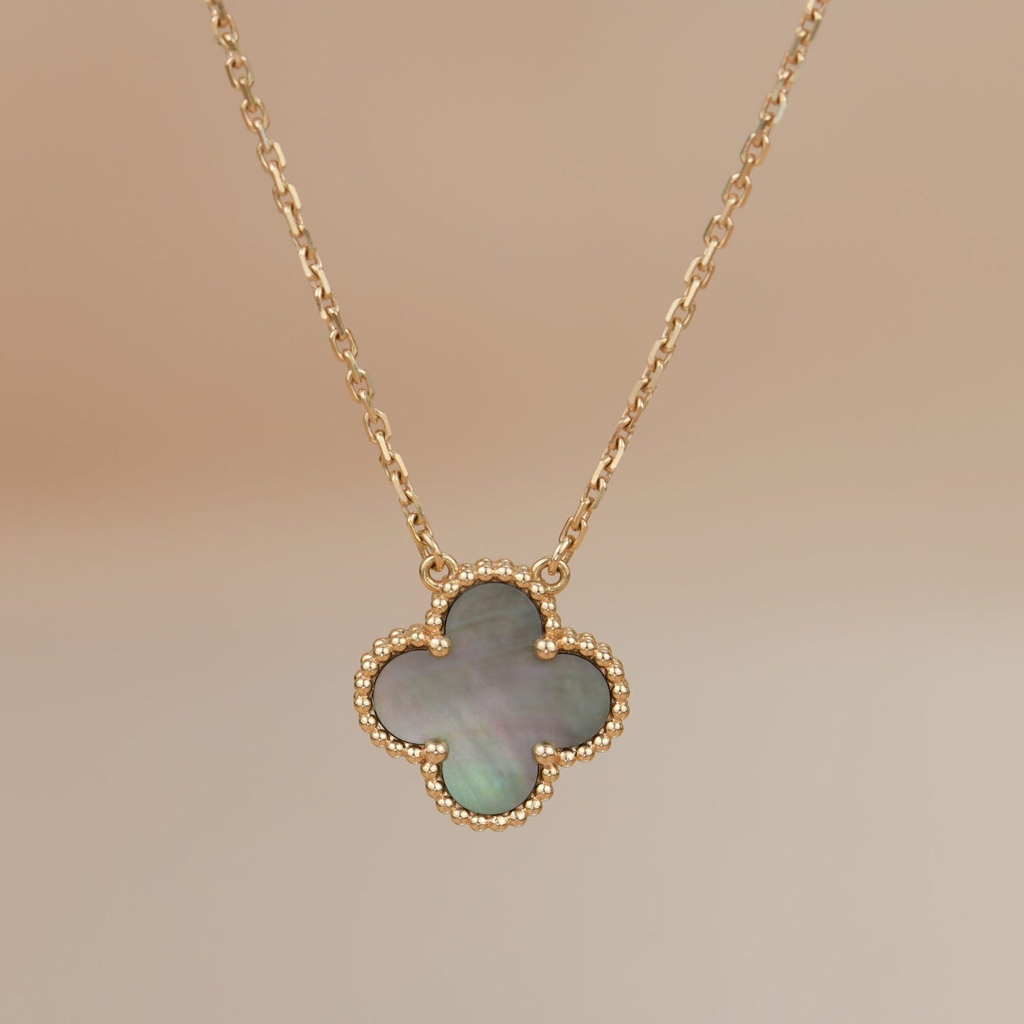 [Angela Jewellery]CLOVER 15MM  GRAY MOTHER OF PEARL NECKLACE