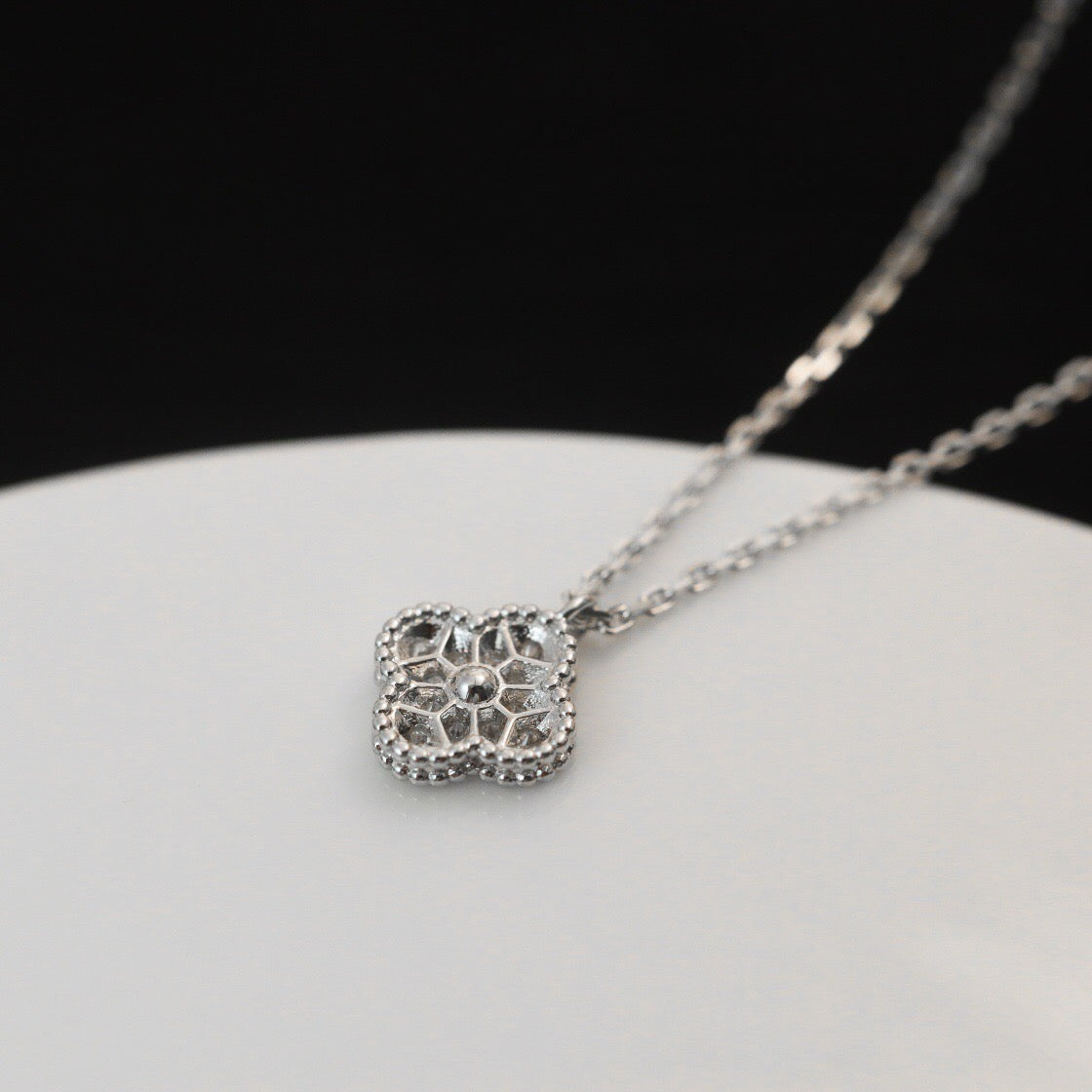 [Angela Jewellery]CLOVER MINI 9.5MM PENDANT DIAMOND NECKLACE