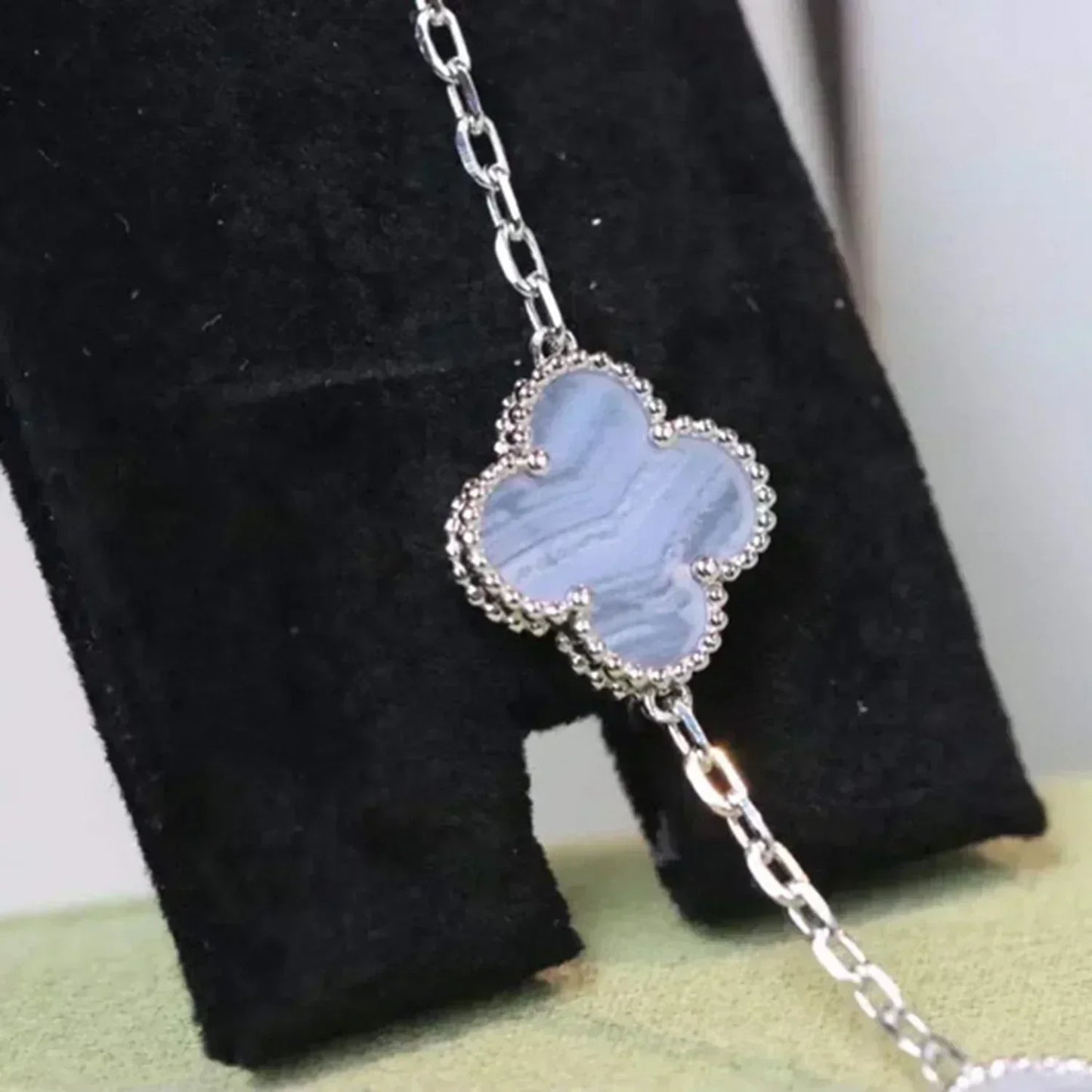 [Angela Jewellery]CLOVER  5 MOTIF PURPLE CHALCEDONY BRACELET SILVER