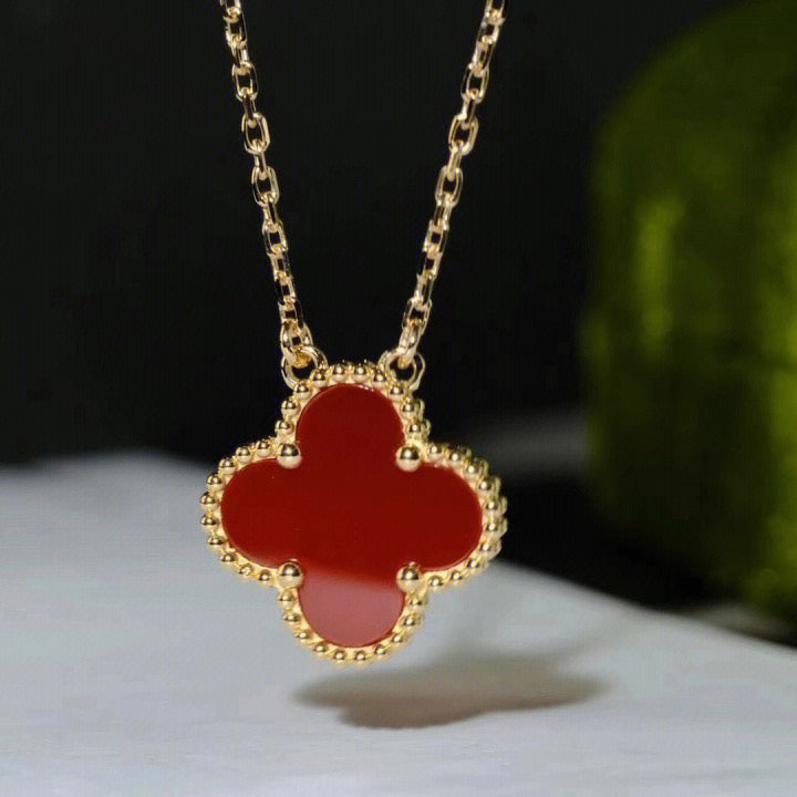 [Angela Jewellery]CLOVER 15MM CARNELIAN SINGLE FLOWER NECKLACE