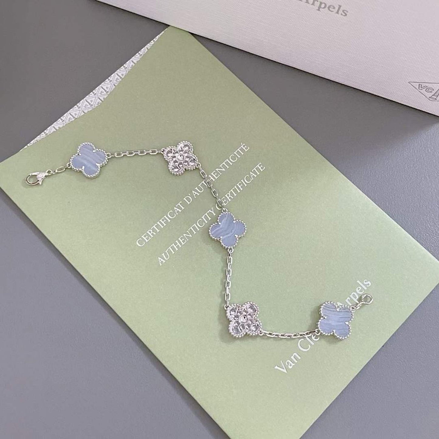 [Angela Jewellery]CLOVER  5 MOTIF DIAMOND PURPLE CHALCEDONY BRACELET SILVER