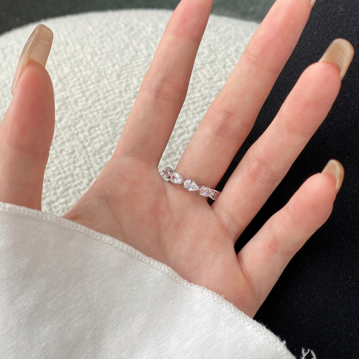 Angela Jewelry]Exquisite Pear Cut Tennis Ring