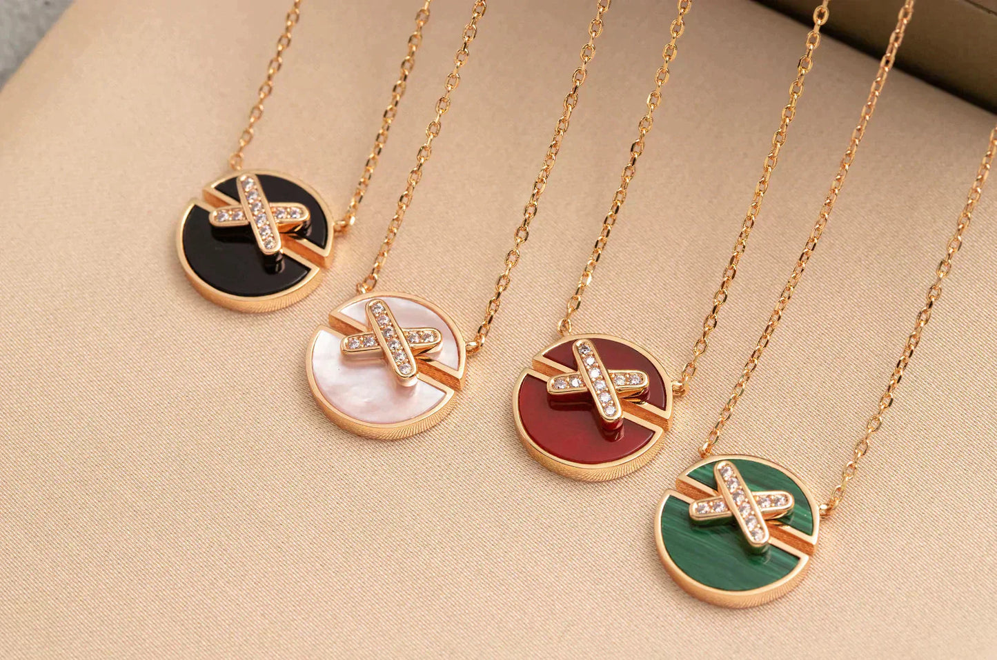 [Angela Jewellery]JEUX DE ROSE GOLD DIAMOND NECKLACE