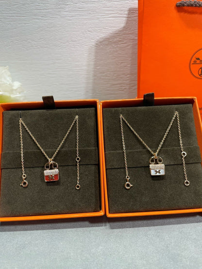 [Angela Jewellery]H CIRCE MOISSANITE PENDANT NECKLACE GOLD