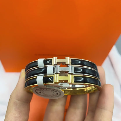 [Angela Jewellery]CLASSIC HM CLIC BLACK 8MM ENAMEL BRACELET